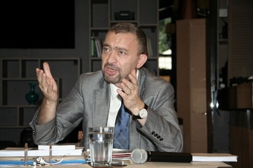 Geleceğe Dair Kaygılarımız Var

