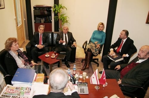 Rauf Denktaş Türk Dünyasının Kahramanıdır

 - 51