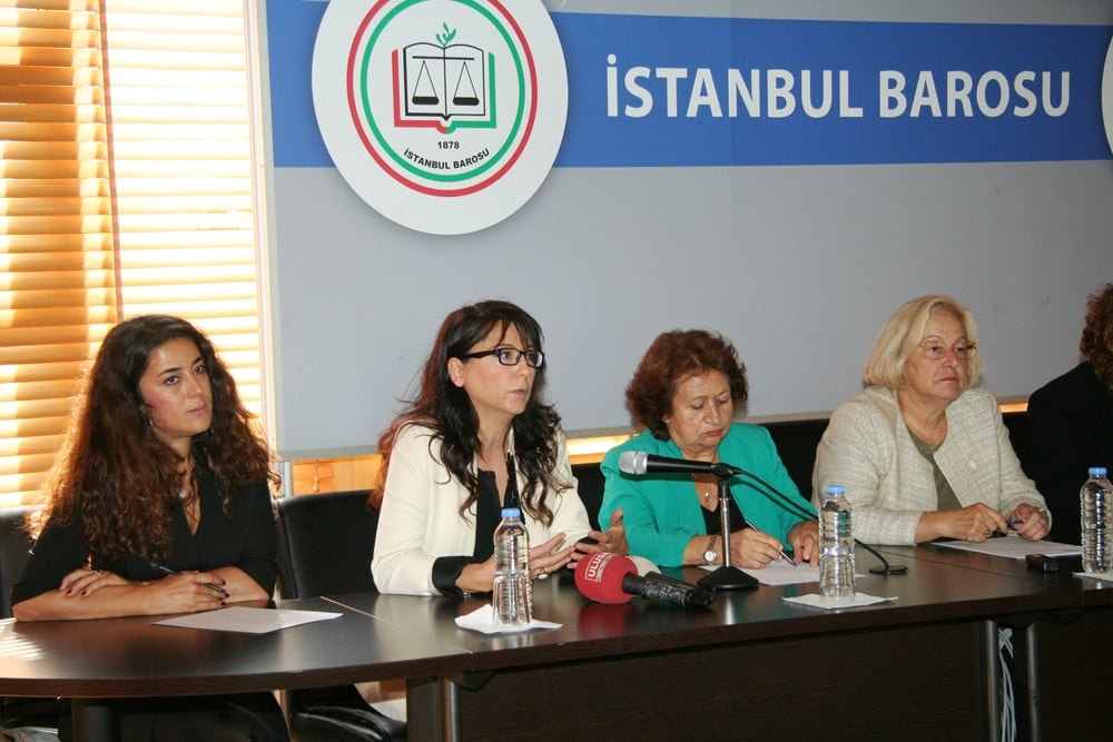 Müftülere Nikâh Kıyma Yetkisi Verilmesi  Kadın Haklarında Geriye Dönüştür  Anayasa İhlalidir - 25