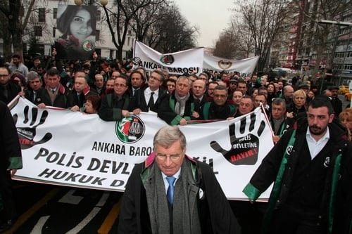 Polis Devleti Değil Hukuk Devleti

 - 44