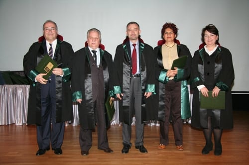 Mesleklerinde 25, 30, 35 Yılını Dolduran Toplam 693 Meslektaşımıza Plaket Verildi
 - 93