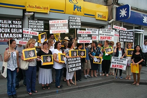 Kampanyada Toplanan Bir Milyonu Aşkın İmza 
Tbmm Başkanlığına Gönderildi - 11