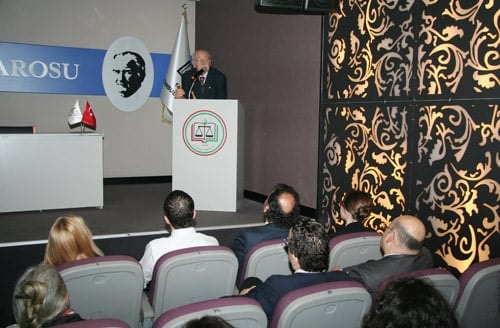 27. Dönem Hukuk İngilizcesi Ve Terminolojisi Derslerini Tamamlayan Avukat Ve Stajyer Avukatlara Katılım Belgeleri Verildi - 6