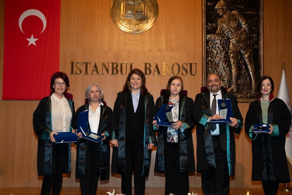 Meslekte 25, 30 ve 35 Yılını Dolduran Meslektaşlarımıza Plaket Verildi - 89