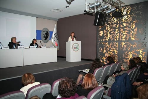 Kadına Şiddet Durmak Bilmiyor

 - 87