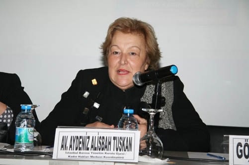 Kadına Şiddet Durmak Bilmiyor

 - 11