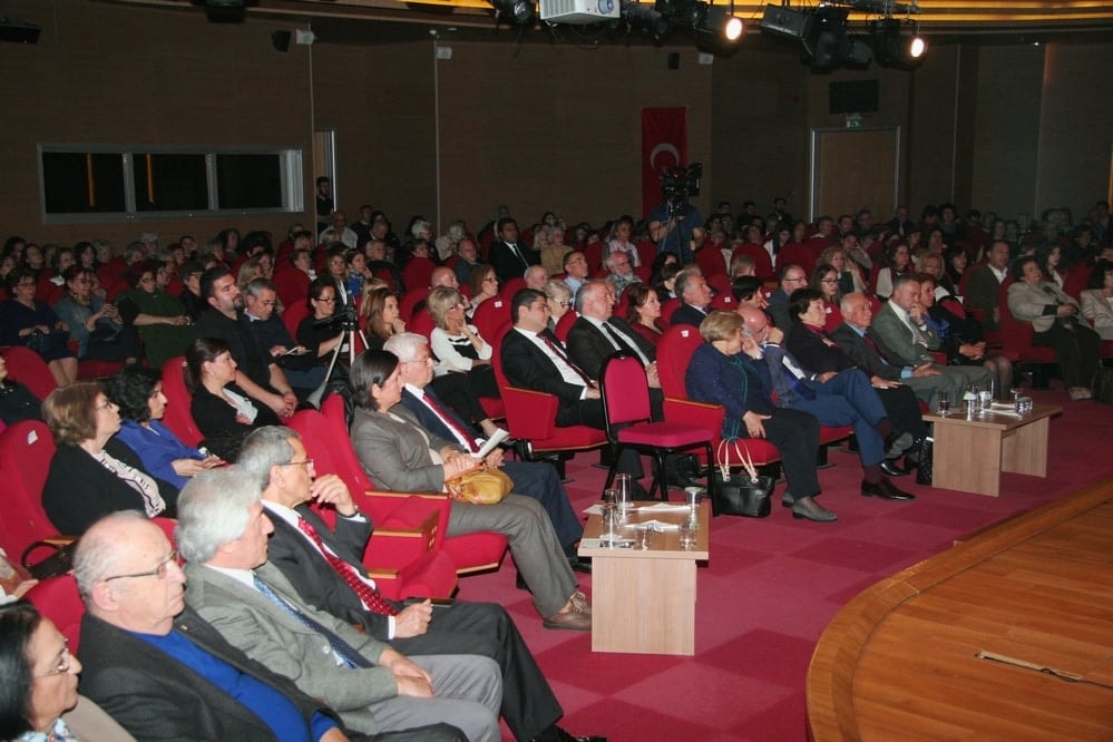 Çağdaş Yaşam Cumhuriyet Ödülü Ümit Kocasakal’a Verildi - 135