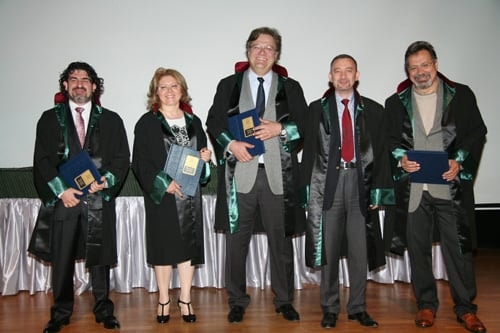 Mesleklerinde 25, 30, 35 Yılını Dolduran Toplam 693 Meslektaşımıza Plaket Verildi
 - 69