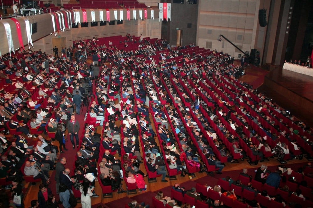 Başkan Durakoğlu Güven Tazeledi - 136