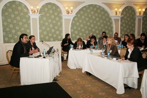 Yabancılar Ve Uluslar Arası Korumaya İlişkin Adli Yardım Görevi Alacak Avukatlara İçin Sertifika Programı Düzenlendi

 - 48