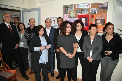 İstanbul Barosu Çalışanları Kemal Türkler Kitaplığı Hizmete Girdi
 - 3