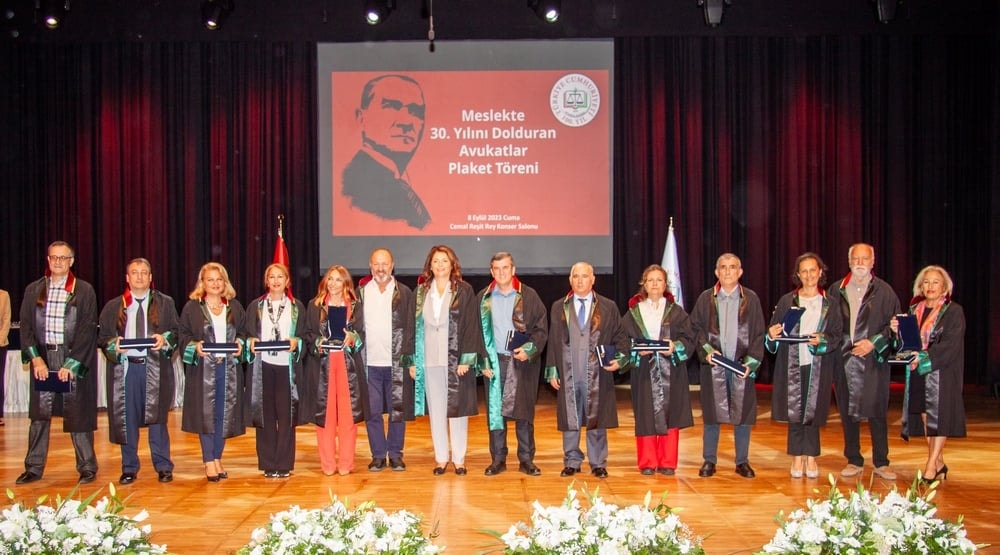 Meslekte 25, 30 ve 35 Yılını Dolduran Meslektaşlarımıza Plaket Verildi - 37