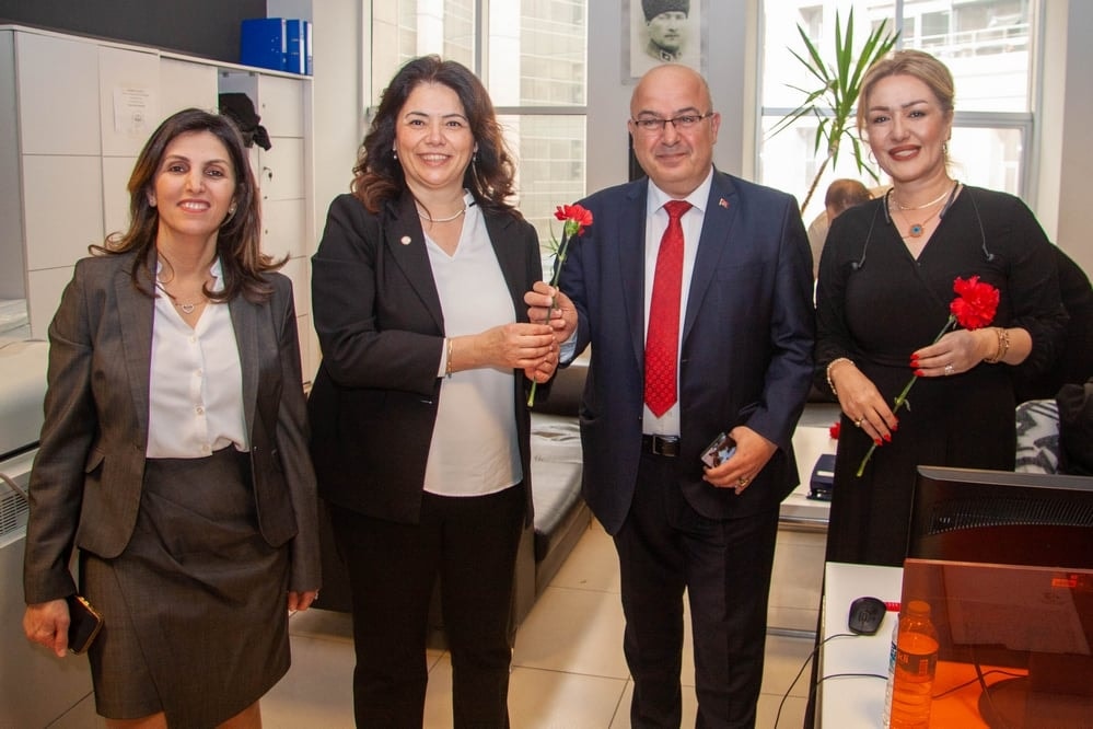 Adliyelerde Meslektaşlarımızın 5 Nisan Avukatlar Günü'nü Kutladık - 5