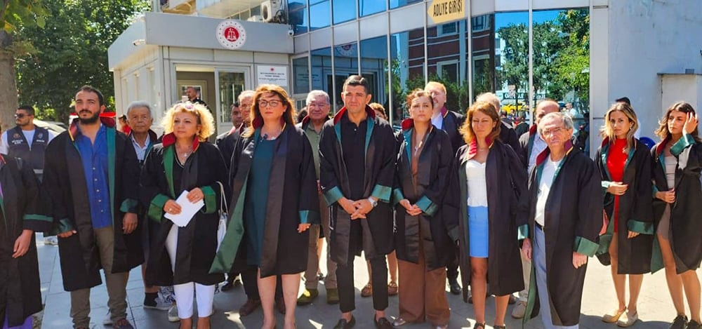 İstanbul Barosu 17 Ağustos'ta Büyükçekmece Adliyesi Önündeydi - 1