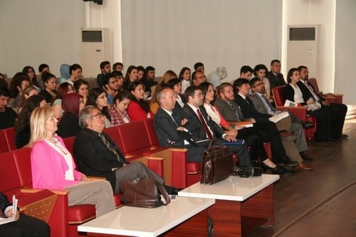 Ab -Türkiye Geri Kabul Anlaşması Ve Vize Serbestîsi

 - 18