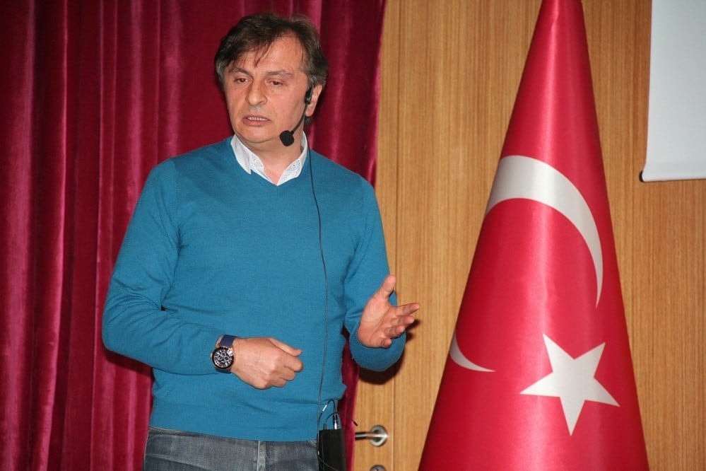 Sağlık Teknolojileri ve Hukuk Konferansı - 44