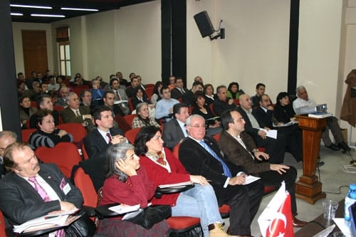 Yeni Türk Ceza Mevzuatını Değerlendirme Toplantılarının
İlki Yapıldı - 4