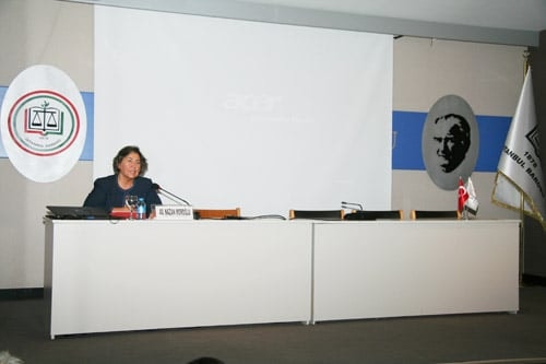 Kadın Hakları Ve Aile İçi Şiddet Konulu Sertifika Programı Devam Ediyor

 - 65