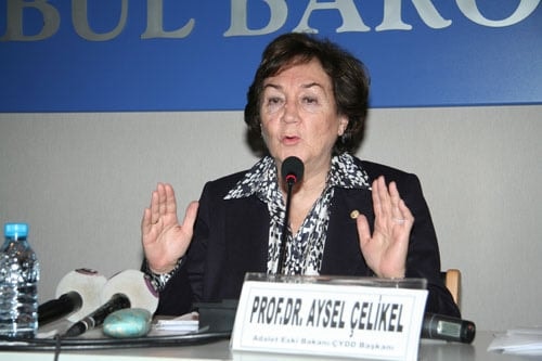 Kadın Haklarında Çok Gerilerdeyiz - 16