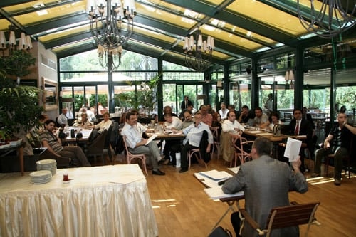 Geleceğe Dair Kaygılarımız Var

 - 12