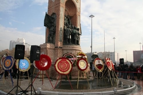Ulu Önder Atatürk’Ü Saygı, Minnet Ve Şükranla Andık

 - 23