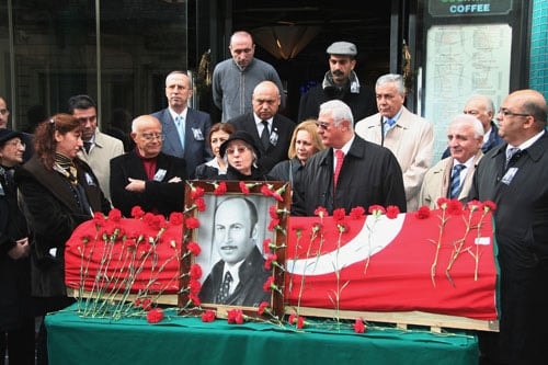 Baromuz Başkanlarından 
Av. M. Burhanettin Güngör'ü 
Kaybettik
 - 5