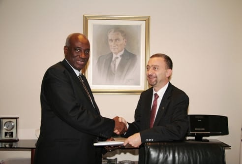 Uluslararası Ruanda Ceza Mahkemesi Başsavcısı Istanbul Barosu’Nu Ziyaret Etti 

 - 5