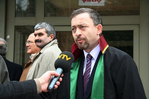 İstanbul Barosu, Öğrenci Olaylarında Orantısız Güç Kullanan Polis İçin Suç Duyurusunda Bulundu

 - 10