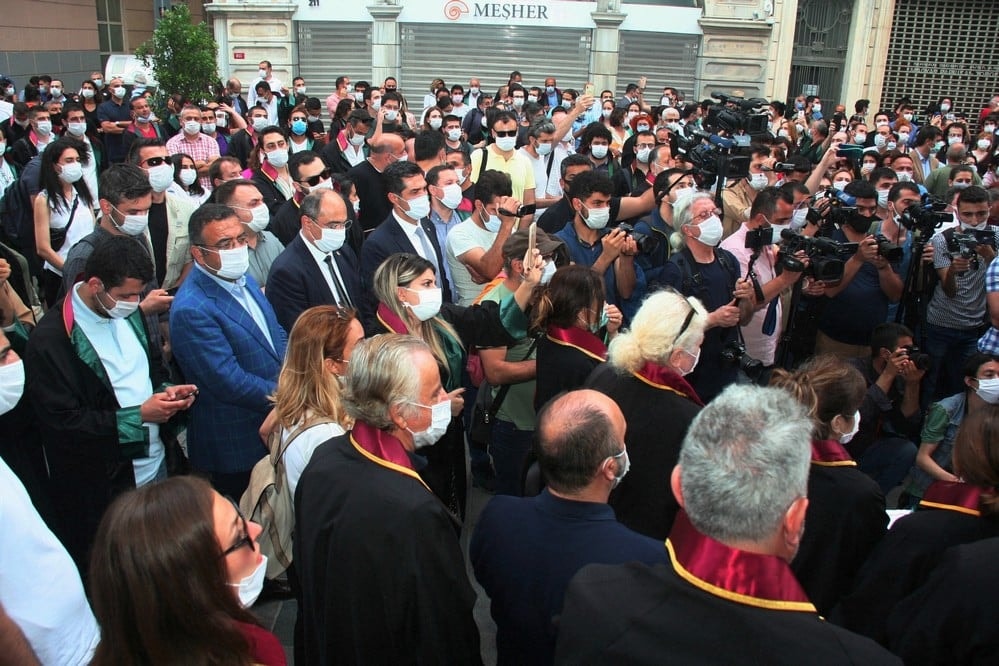 İstanbul Barosu Avukatları Destek Nöbetinde… - 21