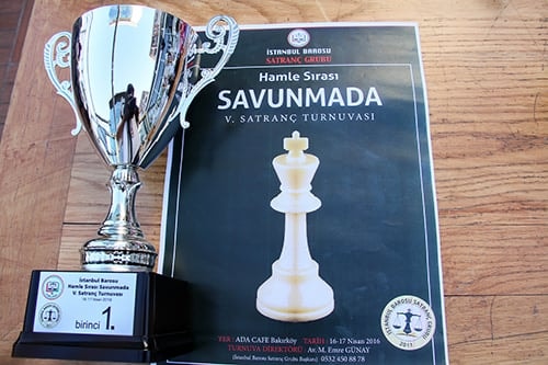 Satranç Turnuvasında Altı Birinci Çıktı
 - 4