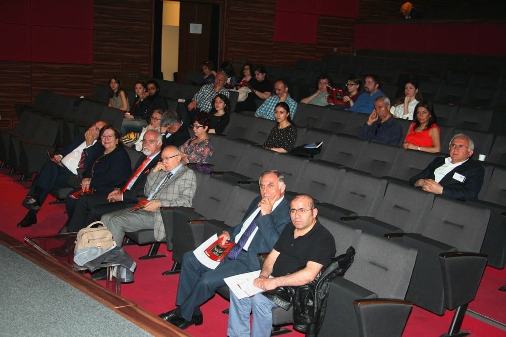 Hukuka Felsefi ve Sosyolojik Bakışlar VIII - 13