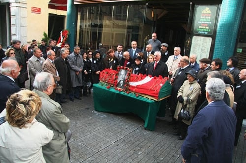 Baromuz Başkanlarından 
Av. M. Burhanettin Güngör'ü 
Kaybettik
 - 4