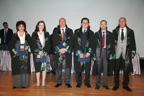 Mesleklerinde 25, 30, 35 Yılını Dolduran Toplam 693 Meslektaşımıza Plaket Verildi
 - 63