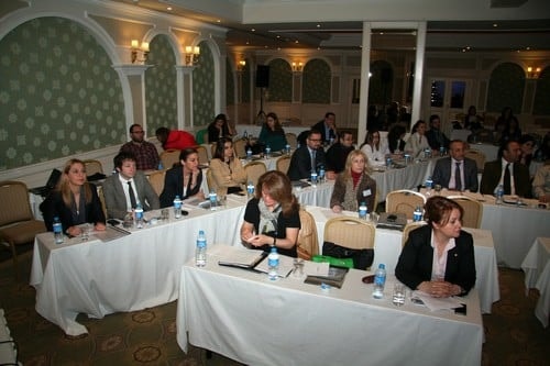 Yabancılar Ve Uluslar Arası Korumaya İlişkin Adli Yardım Görevi Alacak Avukatlara İçin Sertifika Programı Düzenlendi

 - 7