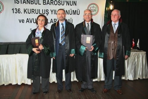 Hukuk Devleti Tesis Edilene, Yargı Bağımsız Olana Kadar, Bedeli Ve Pahası Ne Olursa Olsun Bu Mücadeleyi Birlikte Sürdüreceğiz - 322