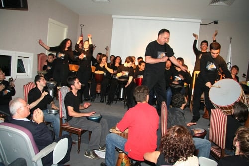 Engellerini Aştılar - 8