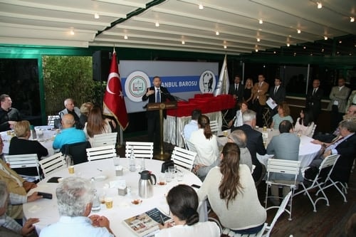 Staj Eğitim Merkezi Eğitmenleri Plaketle Ödüllendirildi

