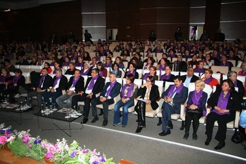 2015 Türkiye’Sinde Kadın
 - 13