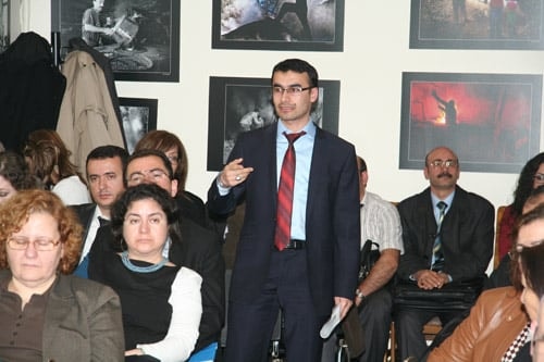 Kamu Avukatlarına Barodan Destek

 - 21