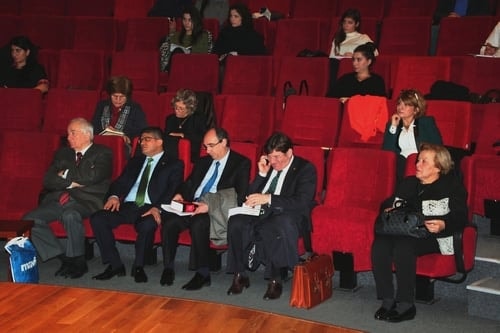 Kadına Ve Aileye Yönelik Şiddetle Mücadelenin Bir Devlet Politikası Olarak Ortaya Konulması Gerekir
 - 10