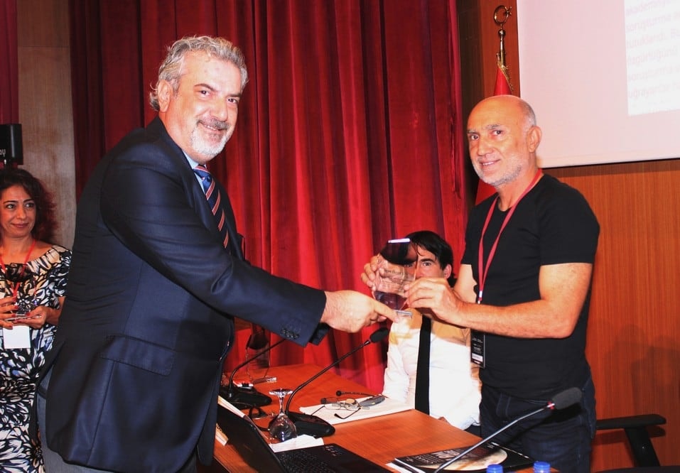 Uluslararası Konferans: ‘Ayın Karanlık Yüzü’ - 151