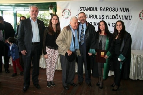 Hukuk Devleti Tesis Edilene, Yargı Bağımsız Olana Kadar, Bedeli Ve Pahası Ne Olursa Olsun Bu Mücadeleyi Birlikte Sürdüreceğiz - 332