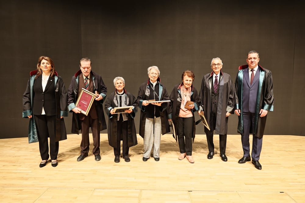 Meslekte 40, 50 ve 60 Yılını Dolduran Meslektaşlarımıza Plaket Verildi - 44