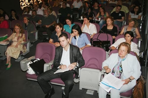 Kadın Hakları Merkezi Eğitim Semineri Yapıldı
 - 13