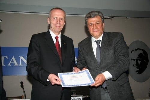 Medya Ve Hukuk

 - 43