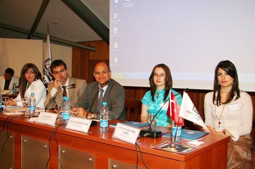 Sem Kurultayında
Avukatlık Mesleğinin Geleceği Ve Staj
Konusu Tartışıldı - 22