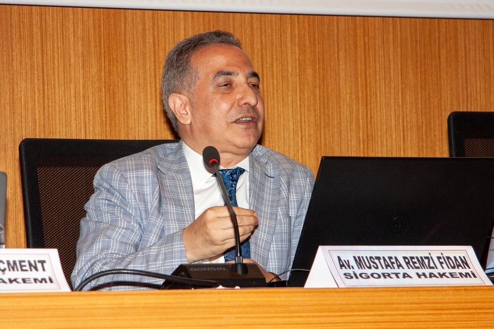 Sigorta Tahkimde Yargılamaya İlişkin Usulü Sorunlar Ve Çözüm Önerileri  Ve Maddi Hasarlı Araçlarda Değer Kaybı  Semineri - 8