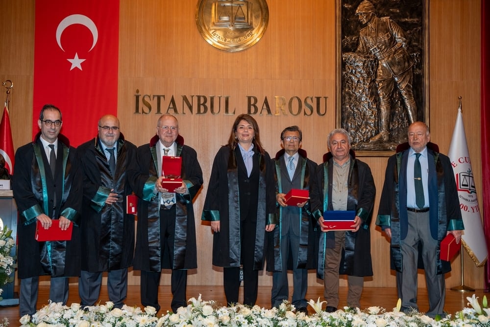 Meslekte 25, 30 ve 35 Yılını Dolduran Meslektaşlarımıza Plaket Verildi - 144