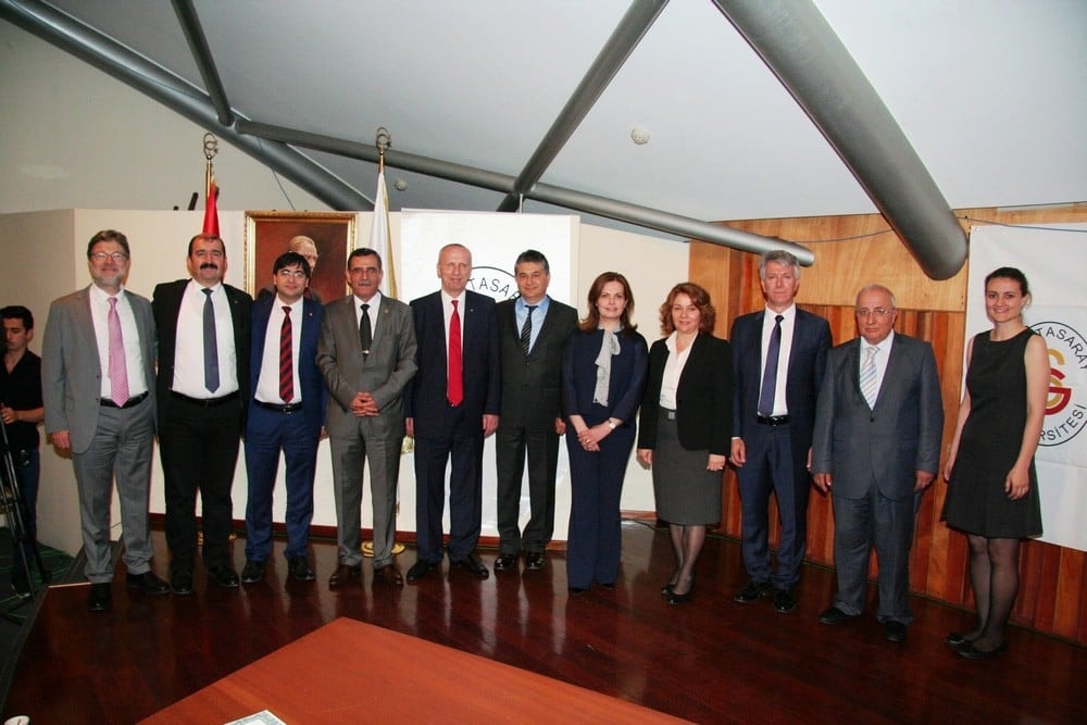 İş Hukuku Ve Sosyal Güvenlik Hukukuna İlişkin Sorunlar - 217