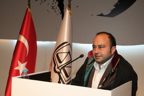 Ümit Kocasakal İstanbul Barosu Başkanlığına Yeniden Seçildi 

 - 191